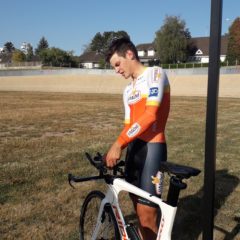 Nouvelle photo de Louis Louvet au vélodrome de Montceau-les-Mines