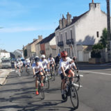 Creusot Cyclisme et Creusot Vélo Sport ont porté la flamme des jeux de Saône et Loire