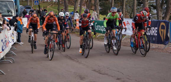 Cyclo-cross du Creusot: Classement et photos épreuve Senior.  remportée par William MILLAT